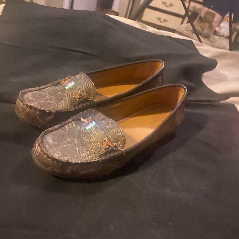 Coach loafers 8 like new